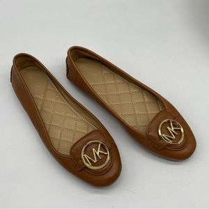 MICHAEL Michael Kors Lillie Leather Moccasins in Luggage brown size 6M